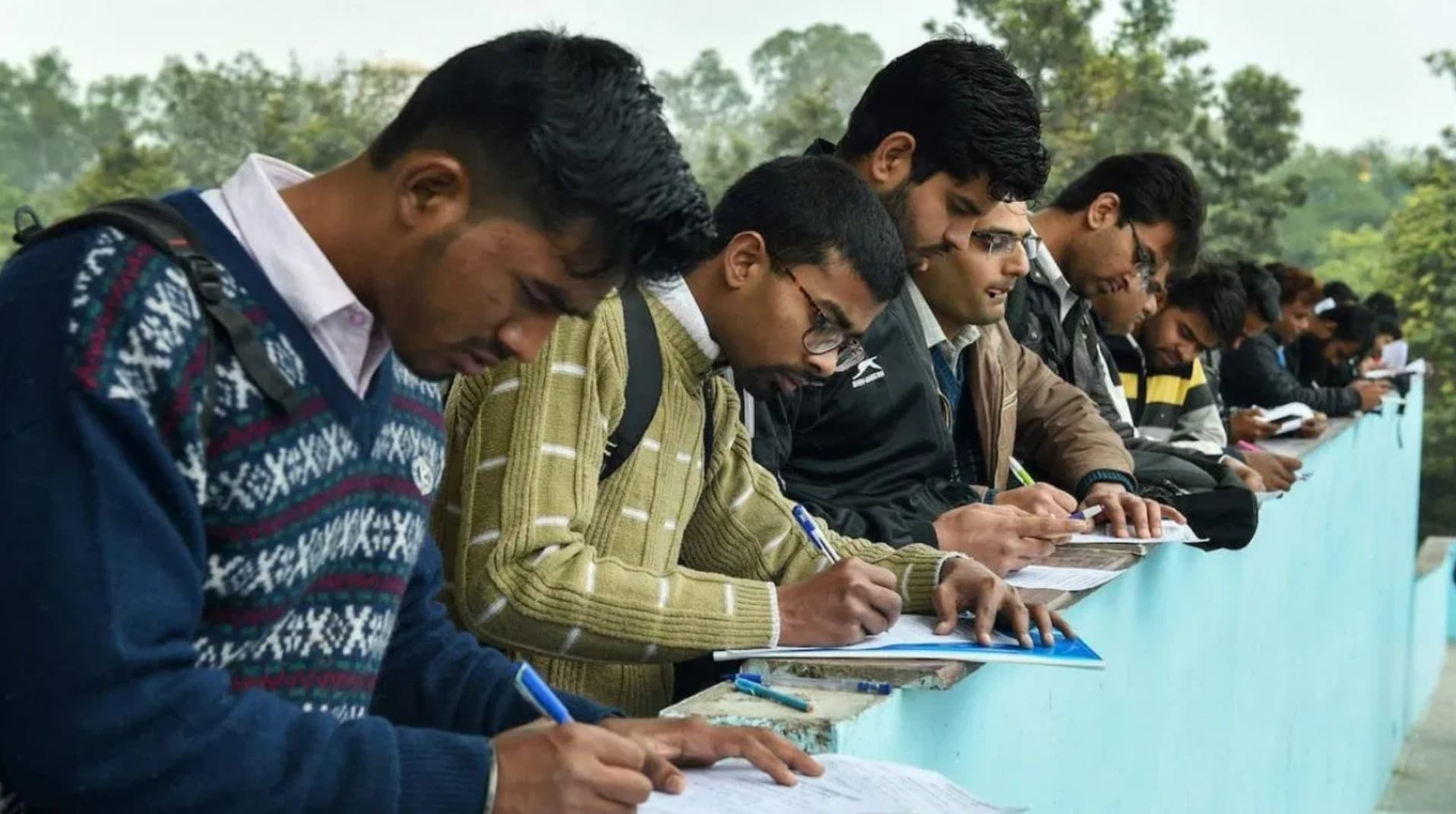 Bihar News Hindi: बिहार में रोजगार क्रांति, 50 लाख युवाओं को मिलेंगे नौकरी के अवसर, पलायन में तेजी से कमी!"