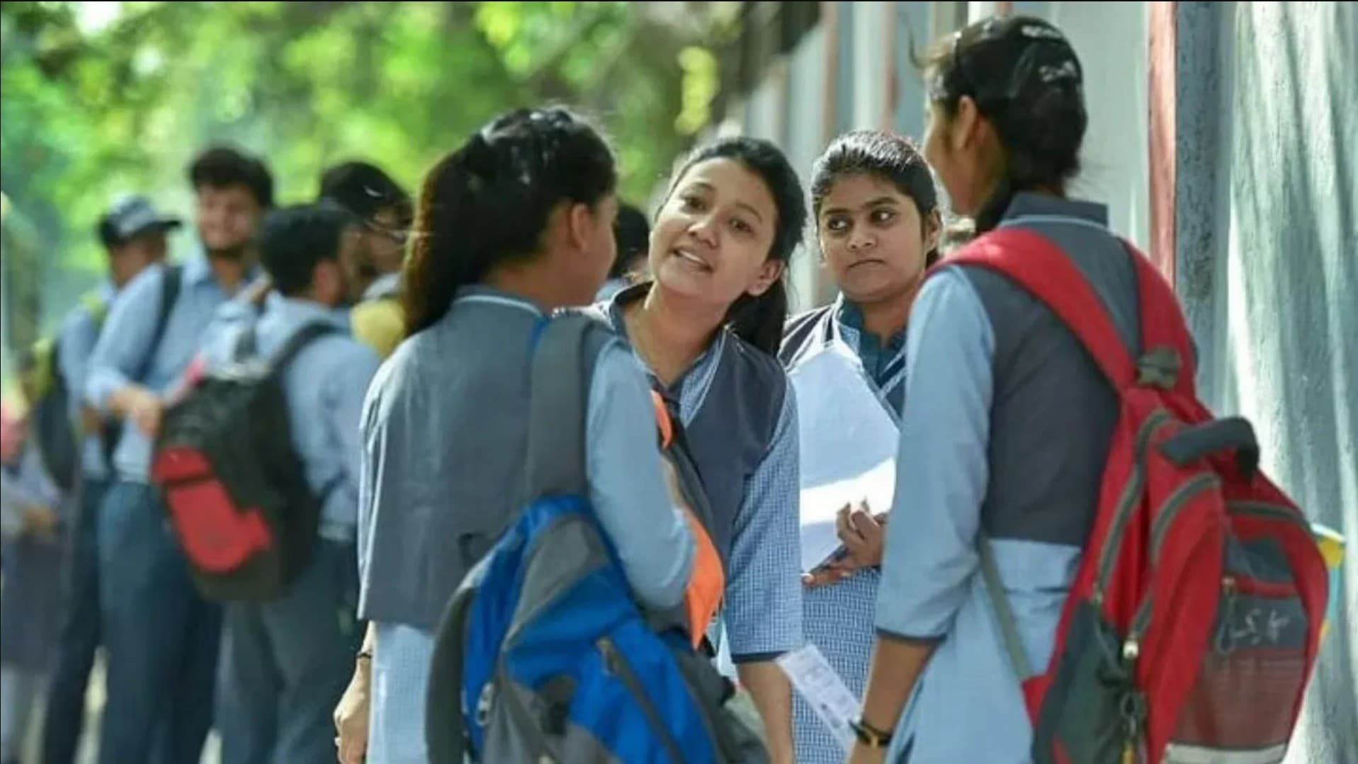 UP Board Exam 2025: यूपी बोर्ड 10वीं-12वीं की कॉपियों की जांच 19 मार्च से, जारी हुए सख्त दिशा-निर्देश!