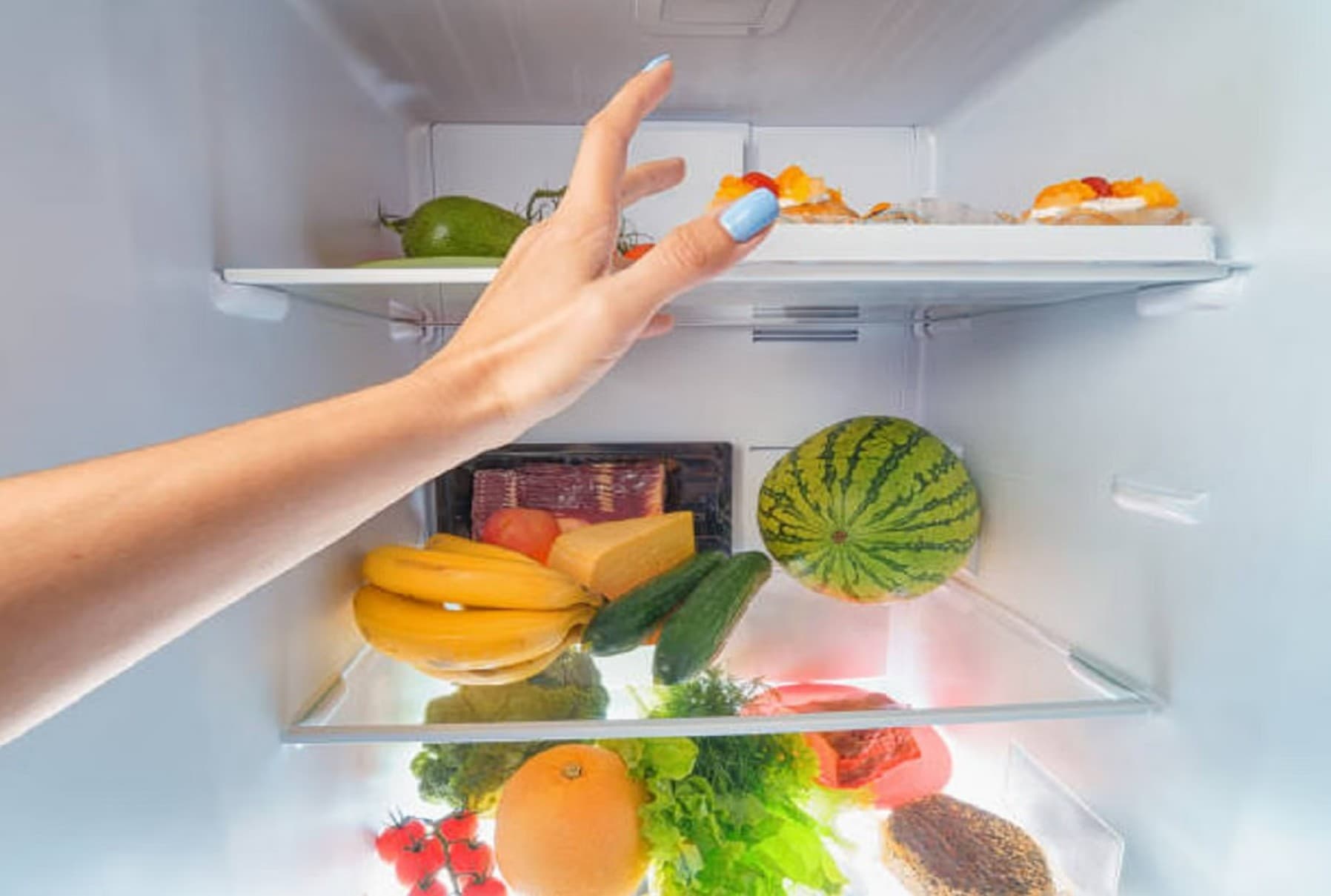 Kitchen Tips: फ्रिज में फल-सब्जी रखने की गलती पड़ सकती है भारी! जानिए कौन-सी चीजें नहीं रखनी चाहिए साथ में