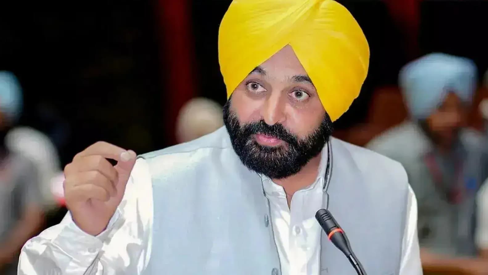 Punjab Vatan Wapsi: भगवंत मान सरकार की पहल से पासपोर्ट आवेदन 10 साल में सबसे कम, युवाओं का रुझान बदला