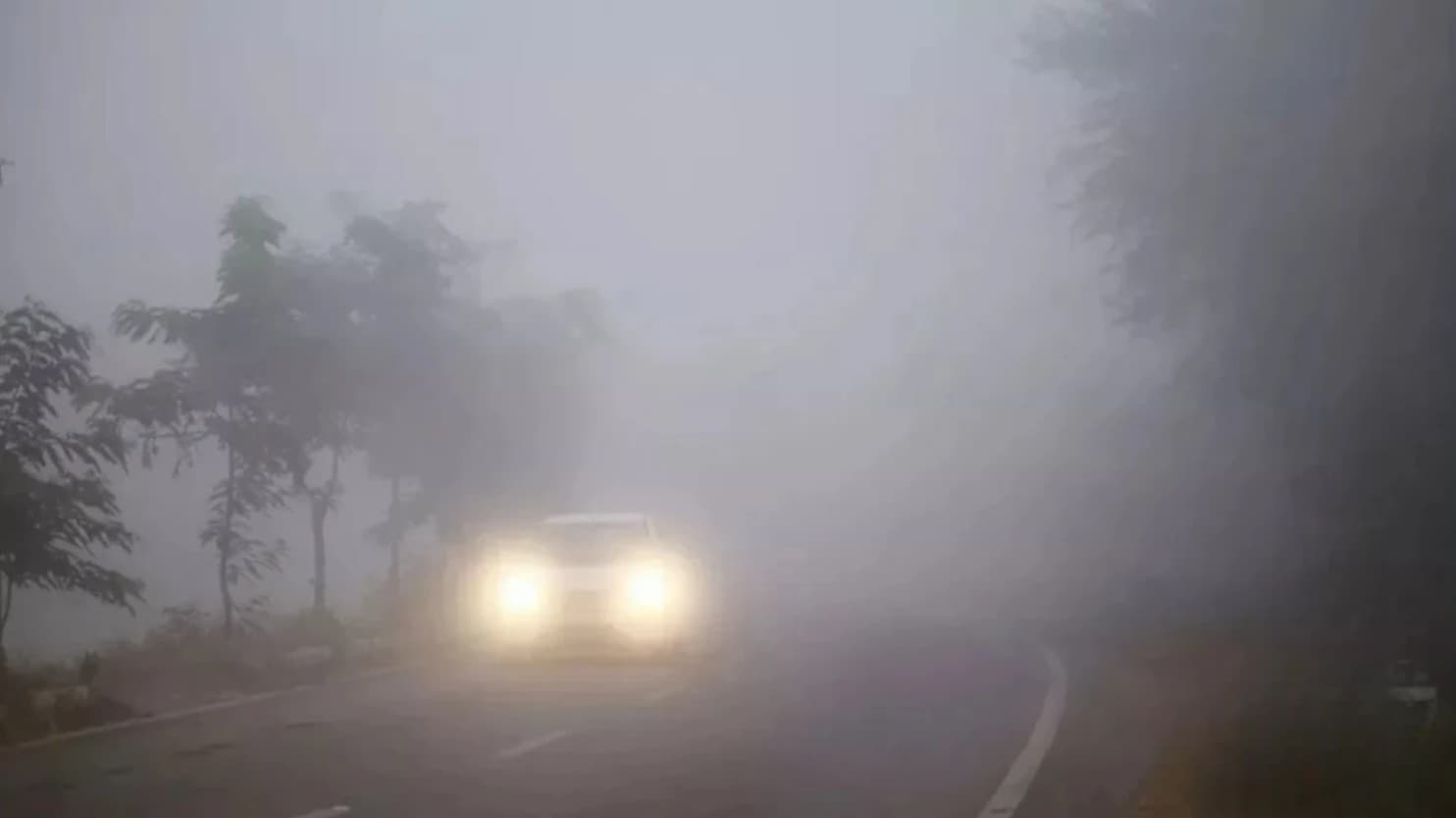 IMD Weather Report: उत्तर भारत में शीतलहर तेज, दक्षिण में भारी बारिश का अलर्ट