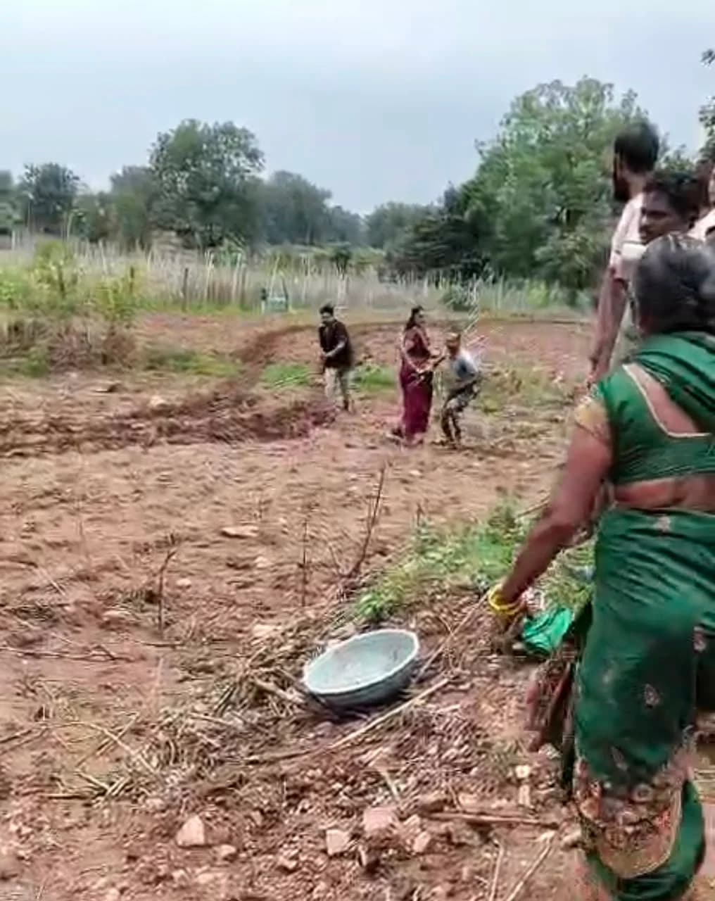 छत्तीसगढ़: वाड्रफ़नगर में जमीन विवाद को लेकर दो पक्षों में खूनी संघर्ष, जमकर चले लाठी-डंडे; ट्रैक्टर से कुचलने का भी प्रयास