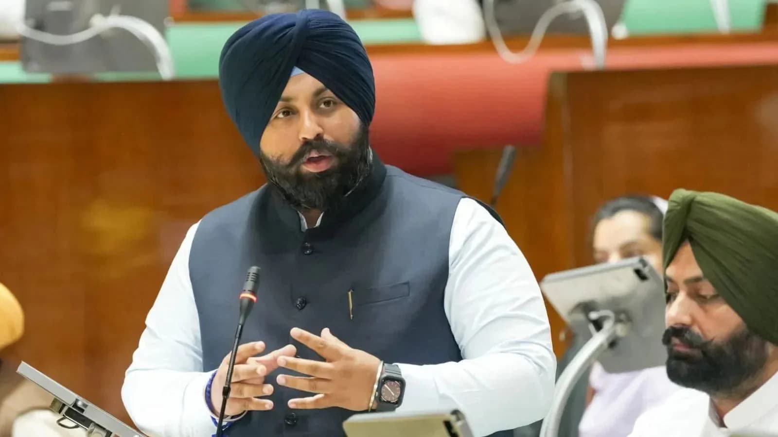 भगवंत मान सरकार ने ठेके पर कार्यरत सफाई सेवकों और सीवरमैन का मासिक मानदेय बढ़ाकर 20,500 रूपये किया: हरजोत सिंह बैंस