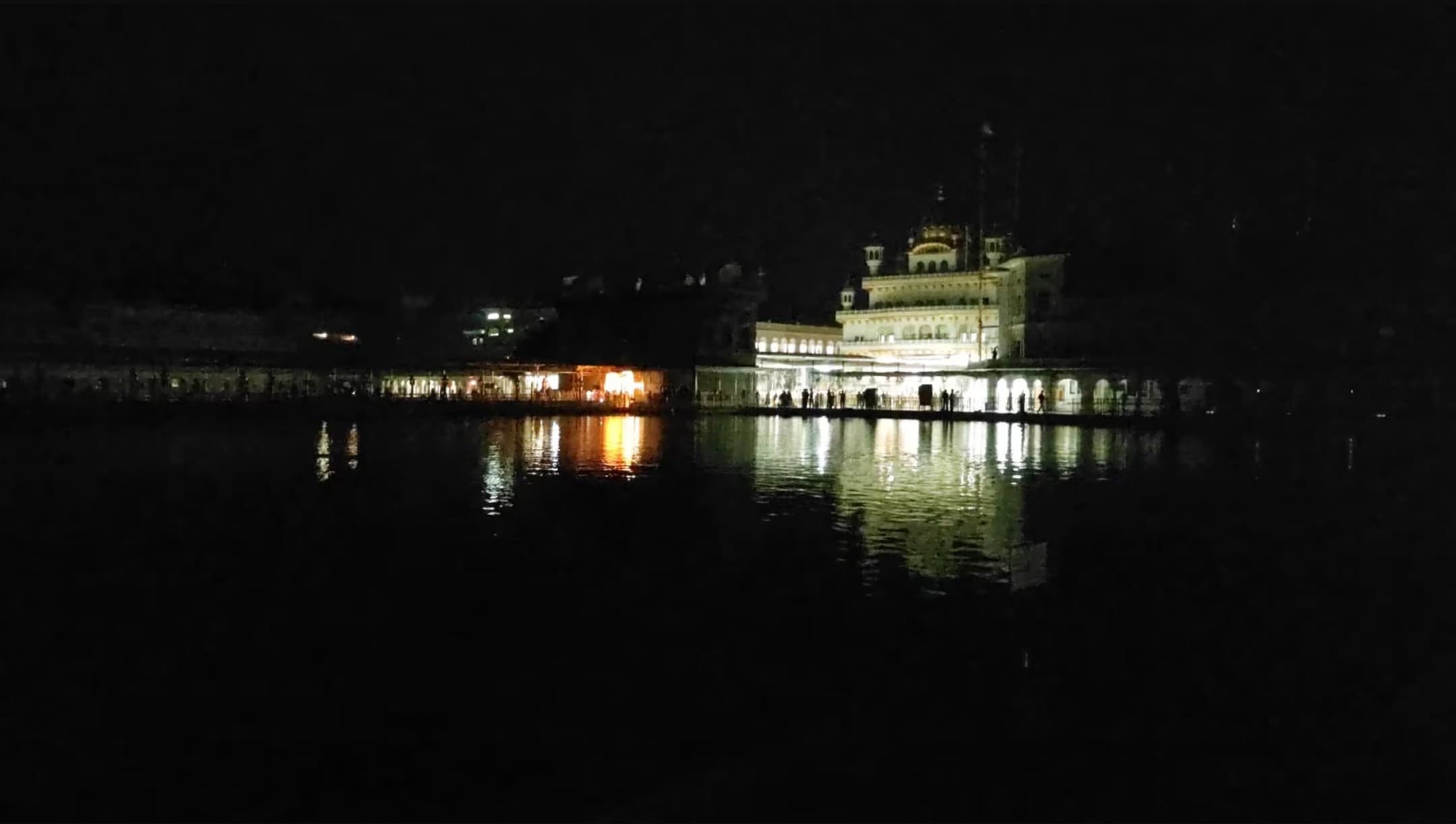 Operation Sindoor: अमृतसर-गुरदासपुर में धमाकों के बाद फिर ब्लैकआउट! लोगों से घरों में रहने की अपील