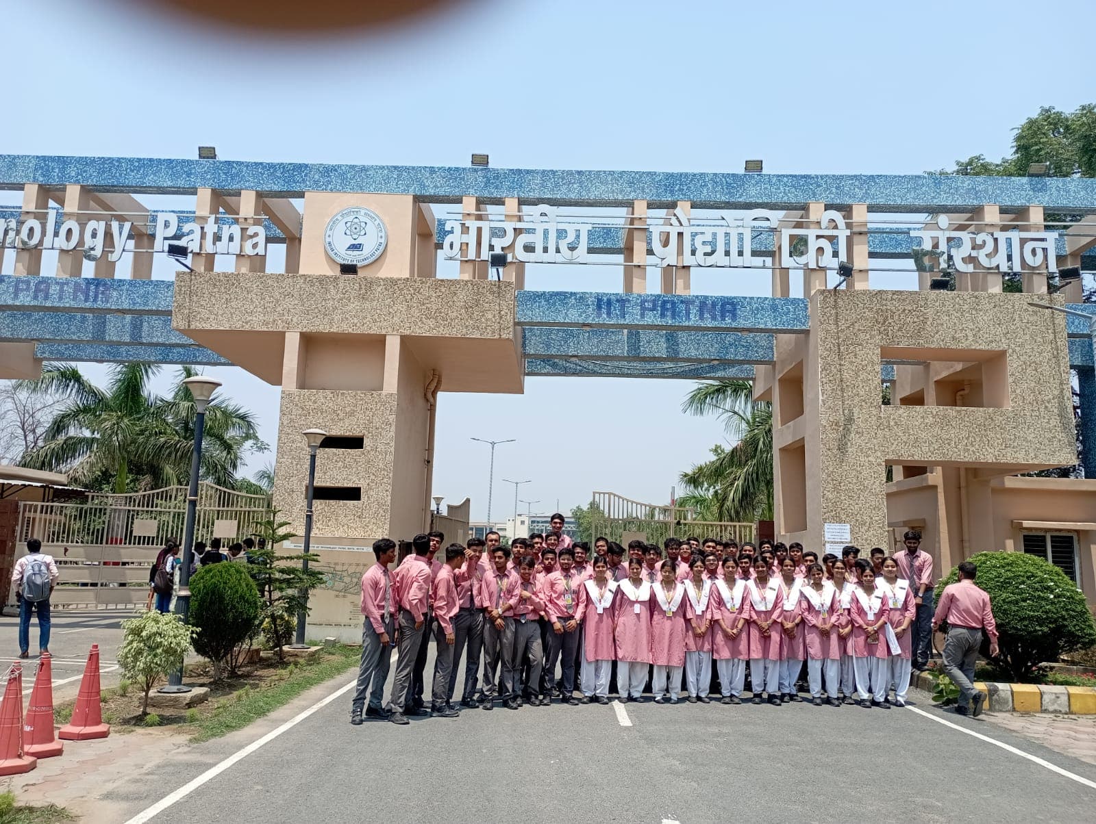 IIT Patna News: IIT पटना पहुँचे सेंट करेंस स्कूल के छात्र! देखिए कैसे बदली सोच और मिला करियर का नया रास्ता