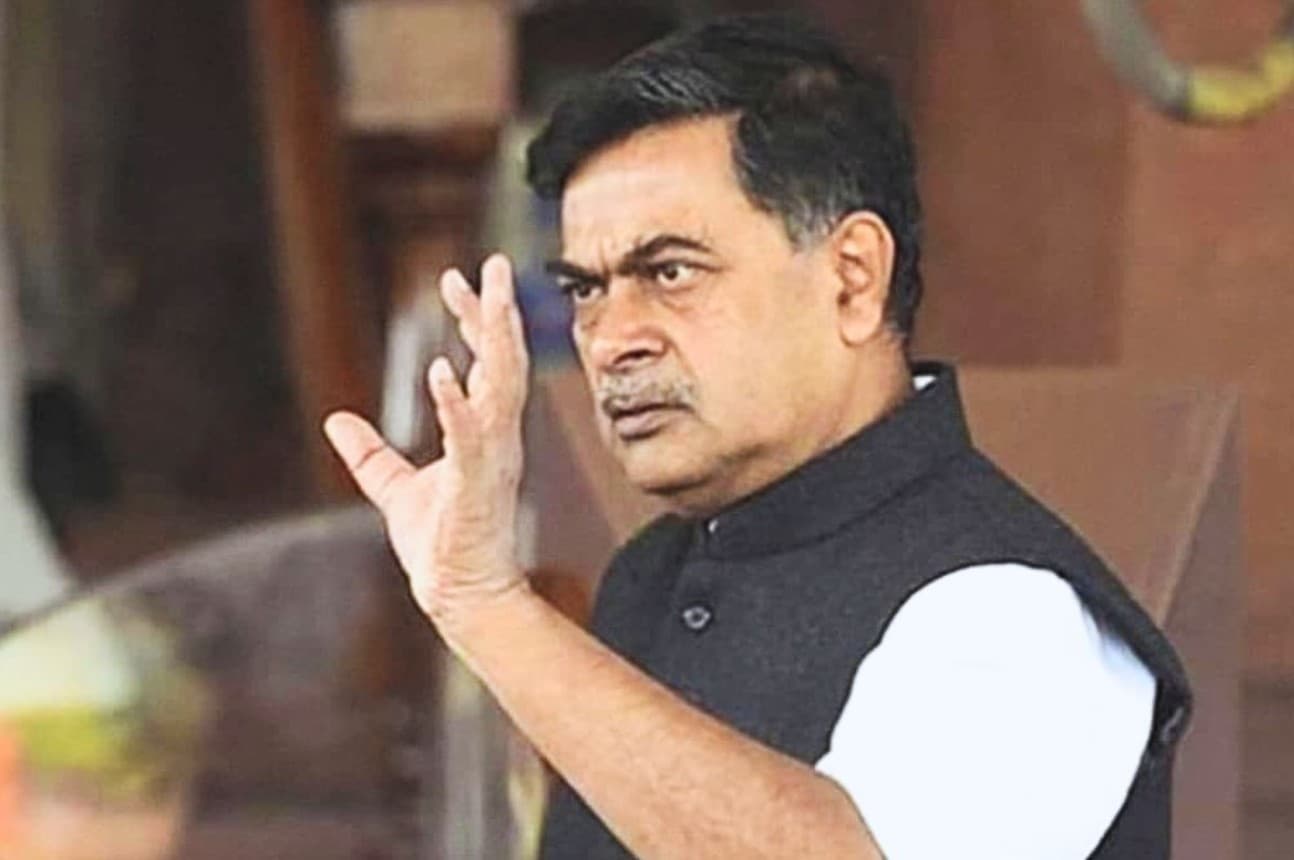 RK Singh Suspended: बीजेपी ने पूर्व केंद्रीय मंत्री आरके सिंह को पार्टी से किया निलंबित, तीन चरणों में होगी कार्रवाई