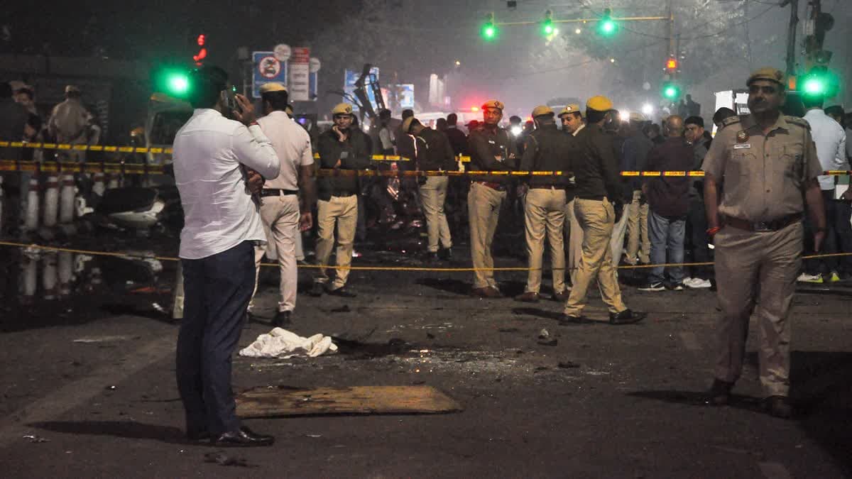 Delhi Red Fort Blast: एनआईए ने चार और मुख्य आरोपियों को किया गिरफ्तार, कुल गिरफ्तारियां हुईं छह
