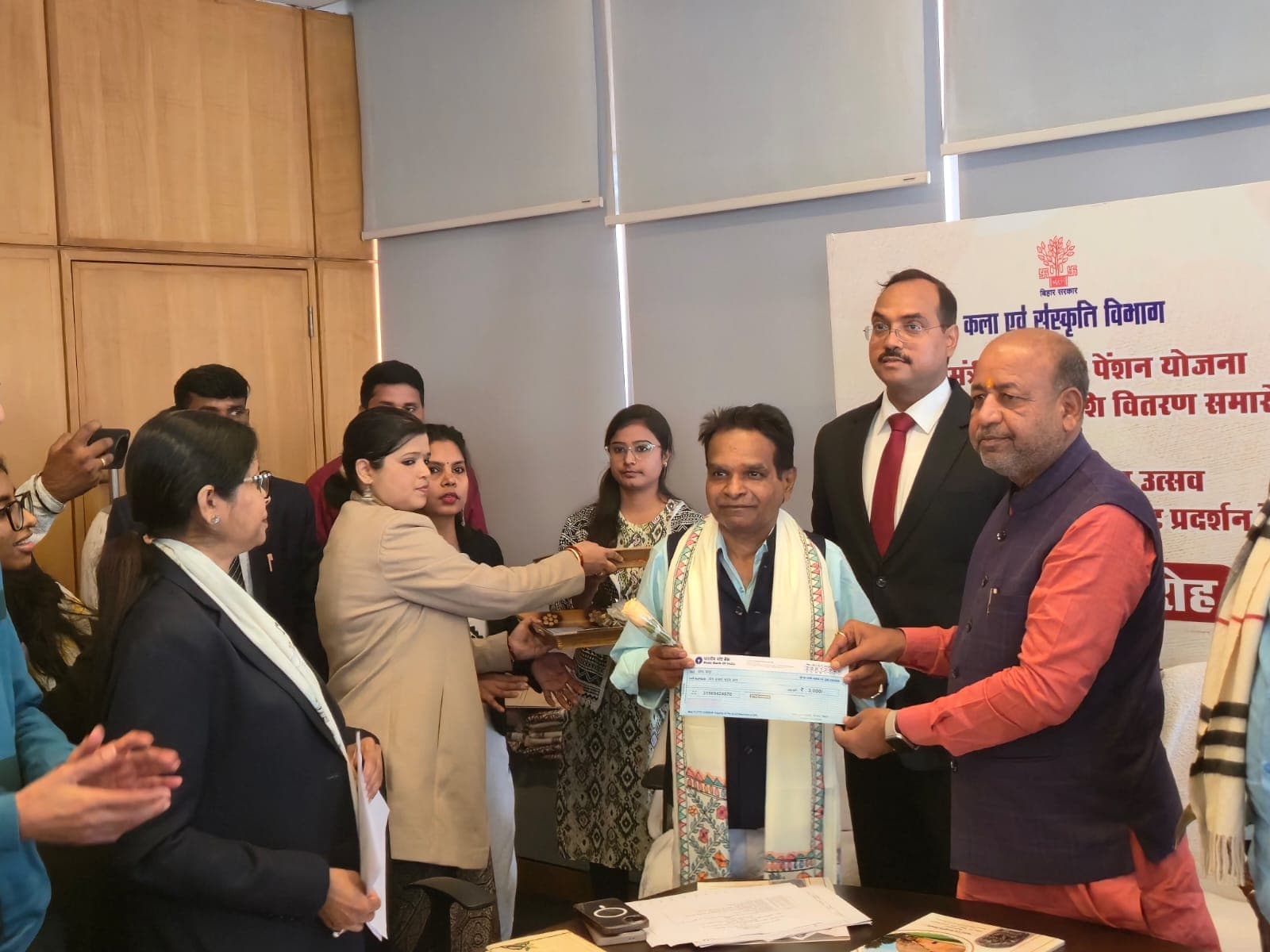 कलाकारों को सम्मान, युवाओं को पहचान: मुख्यमंत्री कलाकार पेंशन योजना की शुरुआत