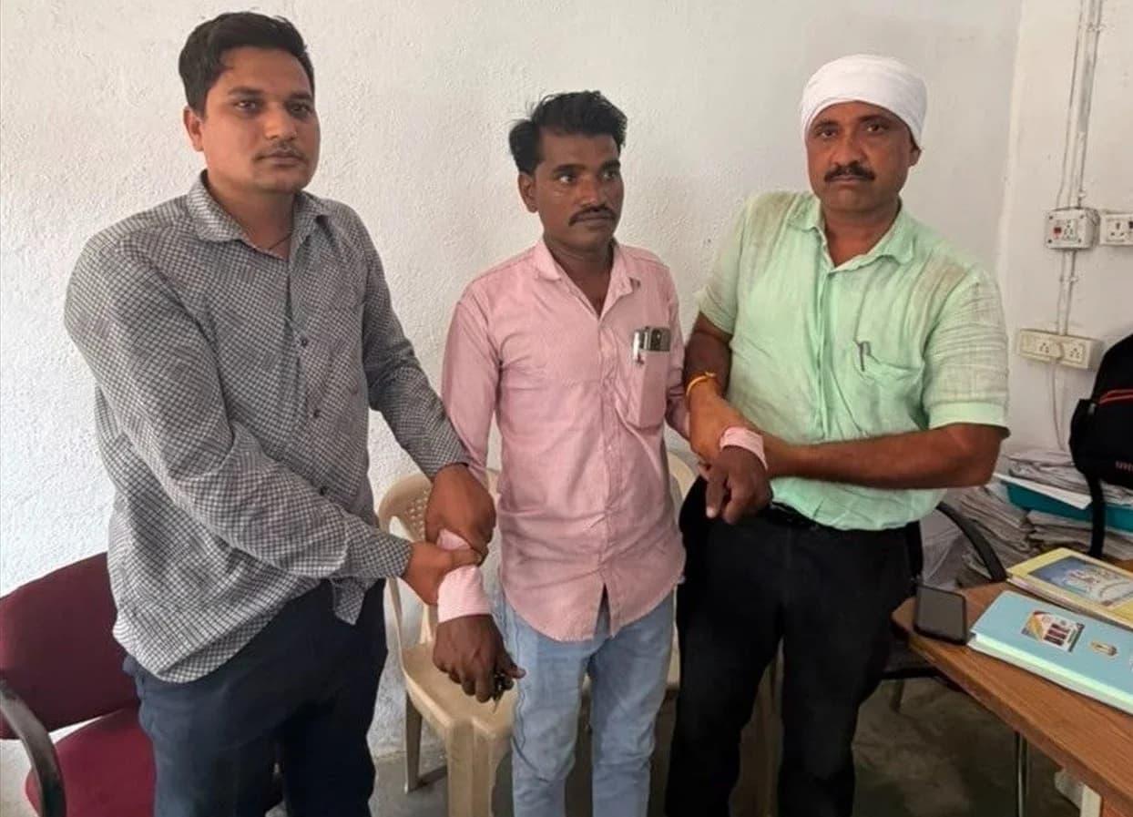 मध्यप्रदेश : 5 प्रतिशत कमीशन का खेल पड़ा भारी, 10 हजार की रिश्वत लेते पंचायत सचिव रंगे हाथ गिरफ्तार