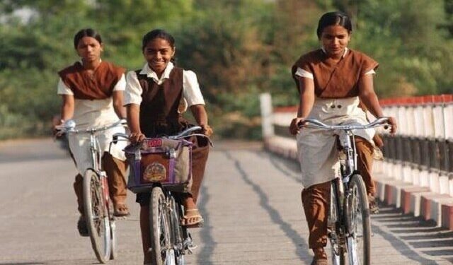 बिहार की मुख्यमंत्री साइकिल योजना: लड़कियों की शिक्षा की दिशा में एक क्रांतिकारी कदम