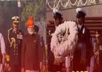 मोदी ने युद्ध स्मारक पर शहीद सैनिकों को श्रद्धांजलि अर्पित की