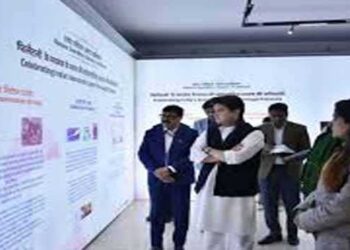 सिंधिया ने संविधान की 75वीं वर्षगांठ पर आयोजित प्रदर्शनी को देखा