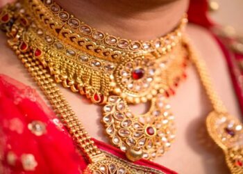 Gold Silver Rate Today 6 February 2025: सोने और चांदी के भाव में रिकॉर्ड तोड़ बढ़ोतरी, जानिए अपने शहर में क्या है कीमत