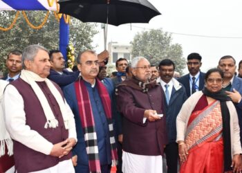 Pragati Yatra: CM नितीश का बड़ा ऐलान: रोहतास में 12 लाख नौकरियाँ, महिलाओं को 35% आरक्षण और पर्यटन हाट! जानें कैसे बदलेगी जिले की तस्वीर!