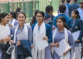 CBSE Board Exam 2025: क्या लीक हो गया सीबीएसई बोर्ड परीक्षा का पेपर? बोर्ड ने जारी किया आधिकारिक बयान