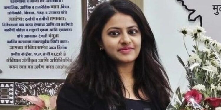 UPSC Cheating Case: UPSC धोखाधड़ी केस में पूजा खेडकर को राहत! सुप्रीम कोर्ट ने 17 मार्च तक गिरफ्तारी पर लगाई रोक