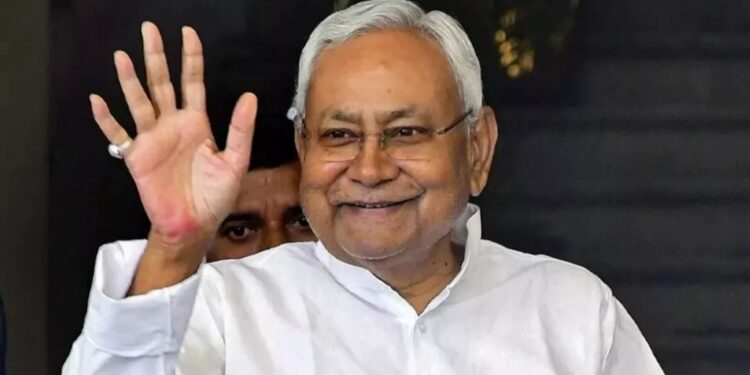 Bihar Politics News: नीतीश कुमार बिहार की सियासत का वो शहंशाह, जिसे हर बार हल्के में लेने की भूल करते हैं विरोधी