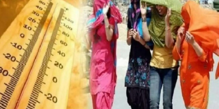 Delhi Weather Update: अप्रैल से पहले मौसम का मिजाज बदला, दिल्ली में गर्मी, UP में तेज हवाएं, सेहत के लिए खतरे की घंटी!