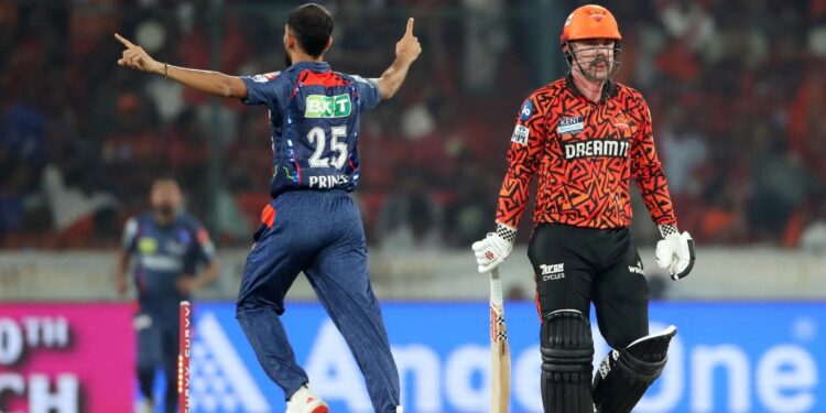 Shardul Thakur: IPL 2025 में शार्दुल ठाकुर का धमाका! SRH के खिलाफ 4 विकेट झटके, पूरे किए 100 विकेट