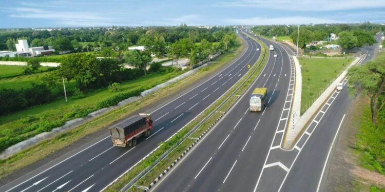 Bihar News Hindi: परसरमा से अररिया तक एनएच-327ई के उन्नयन को केंद्र की मंजूरी ; 111.82 किमी हाईवे होगा विकसित ।