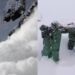 Uttarakhand Glacier Burst: चमोली में बर्फ के नीचे 22 मजदूर फंसे, बर्फबारी से रेस्क्यू में खलल