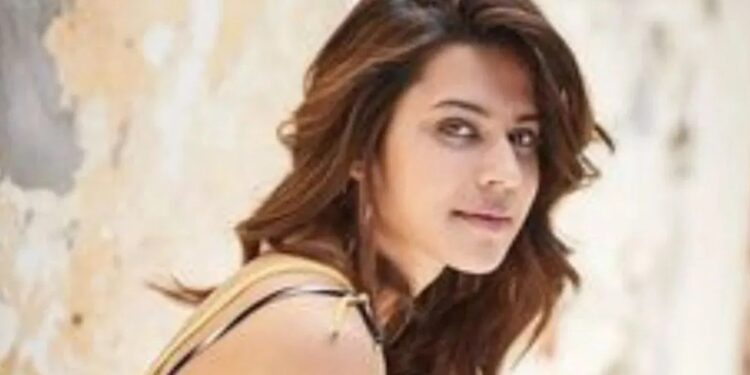 Ranya Rao: सोने की तस्करी करते पकड़ी गईं साउथ अभिनेत्री, 14 किलो गोल्ड जब्त; कोर्ट ने भेजा न्यायिक हिरासत में