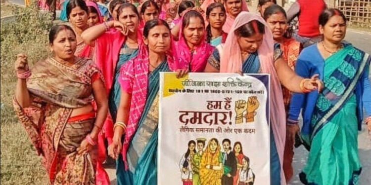 Bihar News Hindi: जीविका से बदली तकदीर, बिहार में 35.89 लाख दीदियां बनीं आत्मनिर्भर, कृषि और उद्यमिता से रच रहीं सफलता की नई कहानियां!