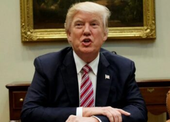 Donald Trump: डोनाल्ड ट्रंप का बड़ा फैसला, भारत, चीन और अन्य देशों पर 2 अप्रैल से भारी टैरिफ लागू