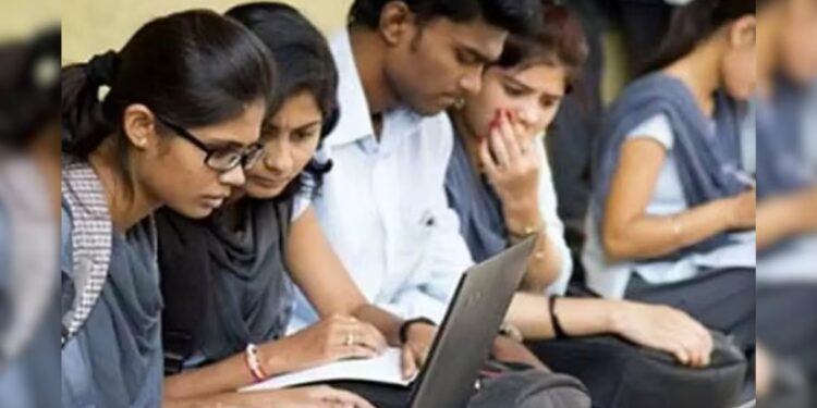 Campus Selection Bihar Polytechnic: मुजफ्फरपुर की बेटियों की बड़ी उड़ान! राजकीय महिला पॉलिटेक्निक की 31 छात्राएं कैंपस सेलेक्ट – बेंगलुरू और पटना में देंगी योगदान
