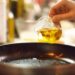 Cooking Oil and Cancer Risk: खाना पकाने का तेल या कैंसर का कारण? जानें वो 3 आम तेल जो बढ़ा सकते हैं ब्रेस्ट कैंसर का खतरा!