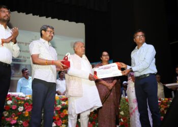 Bihar Rural Development News: बिहार के सभी प्रखंडों को मिलेगा अपना भवन और बीडीओ को नई गाड़ियां! ग्रामीण विकास मंत्री ने सौंपी जिम्मेदारी और चेतावनी भी दी