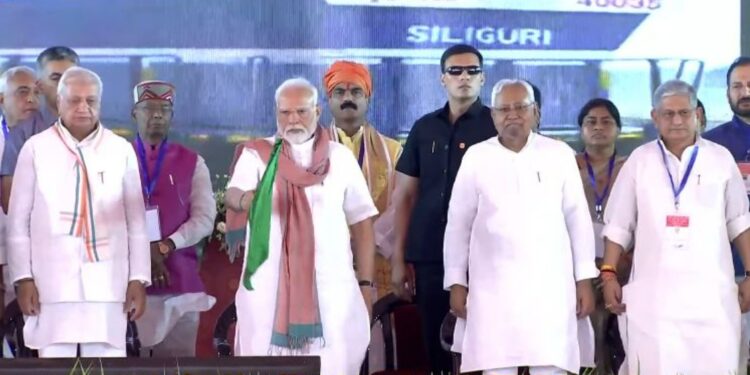 6204 Crore Electricity Boost : PM Modi की ₹6204 करोड़ की बिजली सौगात से चमकेगा बिहार! अब हर घर को मिलेगी 24×7 बिजली – जानिए क्या हुआ लॉन्च!