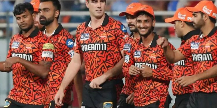 IPL 2025: सनराइजर्स हैदराबाद की प्लेऑफ उम्मीदें जिंदा, 6 जीत से 16 अंक संभव, लेकिन राह मुश्किल
