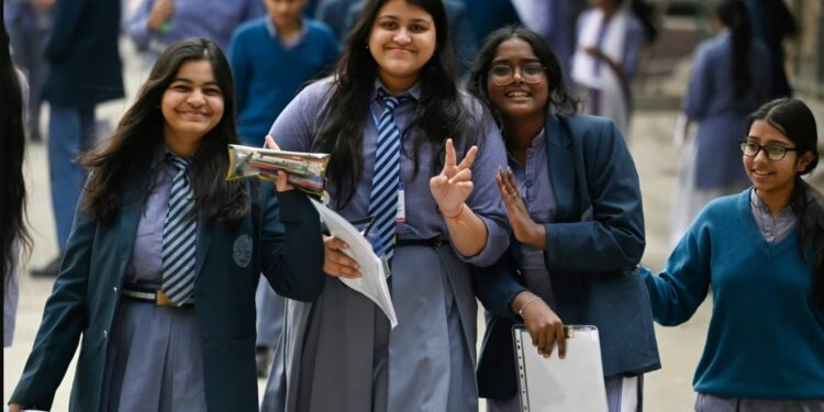 Bihar Free Book Distribution 2025: बिहार के छात्रों को मिलेगा बड़ा तोहफा, 28 अप्रैल से शुरू हुआ विशेष पुस्तक वितरण अभियान!