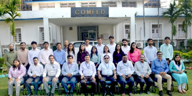 अब IIM के छात्र संभालेंगे ‘सुधा’ की कमान! कॉम्फेड में 19 मैनेजमेंट ग्रैजुएट्स की धमाकेदार एंट्री, जानिए प्लान