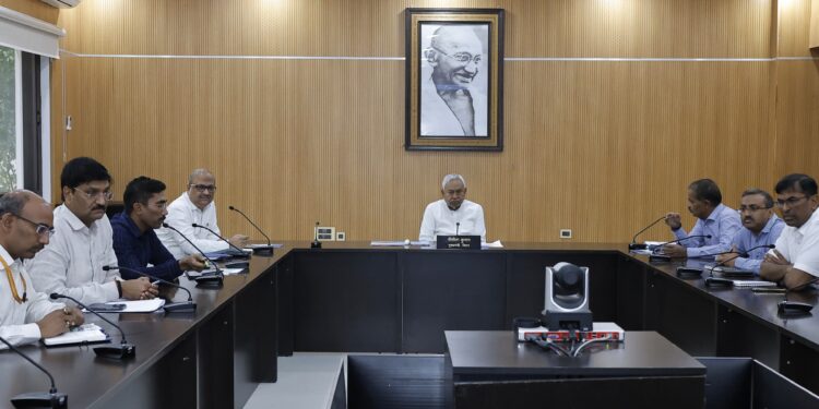 Bihar School Textbook Campaign: बिहार के लाखों छात्रों के लिए बड़ी खुशखबरी! 28 अप्रैल से फ्री में मिलेंगी नई किताबें, जानिए पूरा प्लान”