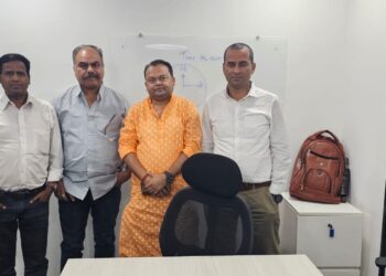 Web Journalists Mahakumbh 2025: दिल्ली में वेब पत्रकारों का ‘महाकुंभ’, सरकार से स्वास्थ्य बीमा, पेंशन और जमीन की मांगें उठेंगी!