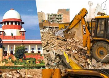 Delhi Bulldozer Action: दिल्ली के फतेहपुरी में बुलडोजर पर लगी सुप्रीम कोर्ट की ब्रेक! MCD को लगाई कड़ी फटकार, बिल्डरों से सांठगांठ के संकेत