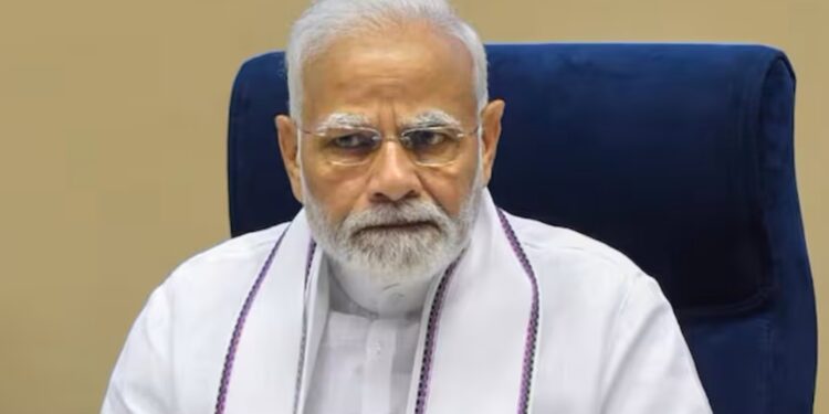 PM Modi Gujarat Visit: अपने गढ़ में मोदी का मेगा शो! 77,400 करोड़ की सौगात, रोड शो से जनसभा तक