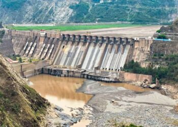 India Pakistan Water Dispute: भारत ने पाकिस्तान की तरफ जाने वाला चेनाब नदी का पानी रोका, सिंधु जल संधि पर बड़ा एक्शन!