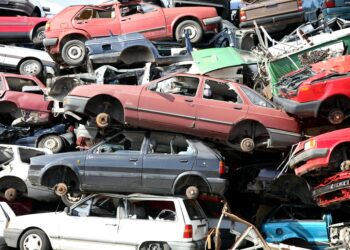 Vehicle Scraping Policy Bihar: 15 साल पुरानी गाड़ी स्क्रैप कराएं और पाएं भारी छूट! जानिए सरकार की नई योजना