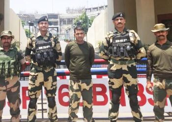 Pakistan Returns BSF Jawan: पाकिस्तान से रिहा हुए BSF जवान की मानसिक हालत खराब! तीन हफ्ते की हिरासत में आंखों पर पट्टी, बाथरूम तक नहीं जाने दिया