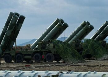 India-Pak War Alert: ड्रोन अटैक के पीछे छुपा है पाकिस्तान का बड़ा प्लान? मंत्री ख्वाजा आसिफ ने दी खुलेआम युद्ध की धमकी!
