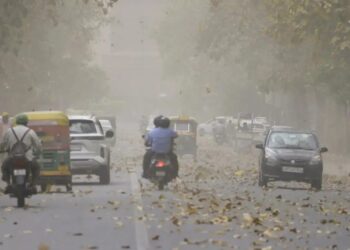 Delhi Weather Update: दिल्ली वालों को गर्मी से बड़ी राहत! अगले 5 दिन बारिश-आंधी तय, लेकिन बिजली की मांग ने तोड़ा रिकॉर्ड