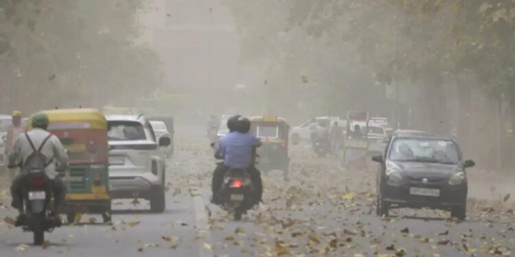 Delhi Weather Update: दिल्ली वालों को गर्मी से बड़ी राहत! अगले 5 दिन बारिश-आंधी तय, लेकिन बिजली की मांग ने तोड़ा रिकॉर्ड