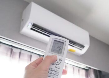 AC room health problems : हर दिन एसी में रह रहे हैं? ये बातें नहीं जानेंगे तो बीमार होना तय है!