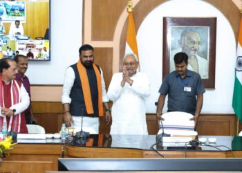 CM Review Meeting Bihar: CM नीतीश का बड़ा एक्शन! बाढ़-सुखाड़ से पहले अधिकारियों को सख्त अल्टीमेटम, जून तक पूरी तैयारी के आदेश!