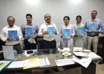 Bihar HRMS 2025: बिहार के 6.27 लाख कर्मियों को बड़ी सौगात! अब सैलरी से लेकर छुट्टी तक सब कुछ मोबाइल पर, HRMS का नया अपडेट जारी