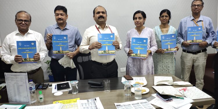 Bihar HRMS 2025: बिहार के 6.27 लाख कर्मियों को बड़ी सौगात! अब सैलरी से लेकर छुट्टी तक सब कुछ मोबाइल पर, HRMS का नया अपडेट जारी