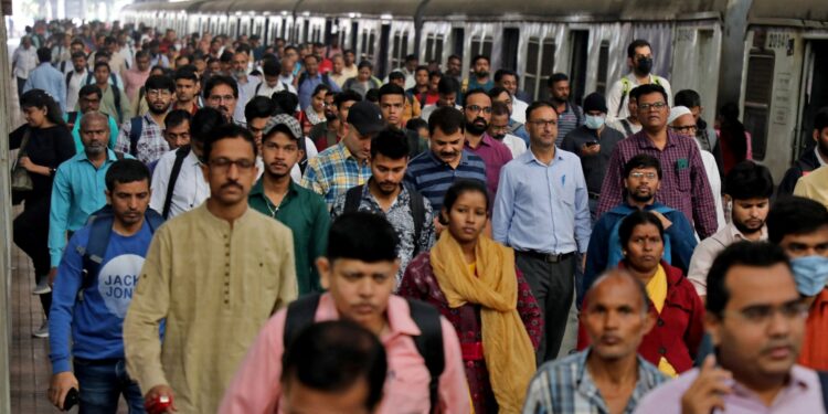 संकट में भारत का मध्यम वर्ग